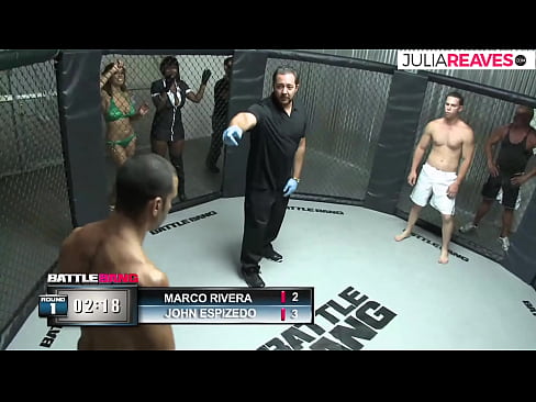 ❤️ Ultimate Fighter fode uma rapariga número logo após uma luta no ringue ❤❌ Sexo vídeo em nós ☑
