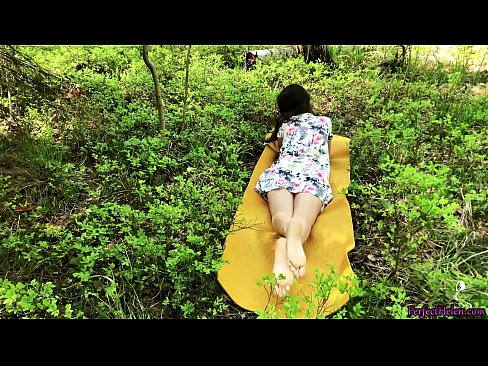 ❤️ Estranho na Tinder Masturba-me a rata e fode apaixonadamente na floresta ❤❌ Sexo vídeo em nós ☑